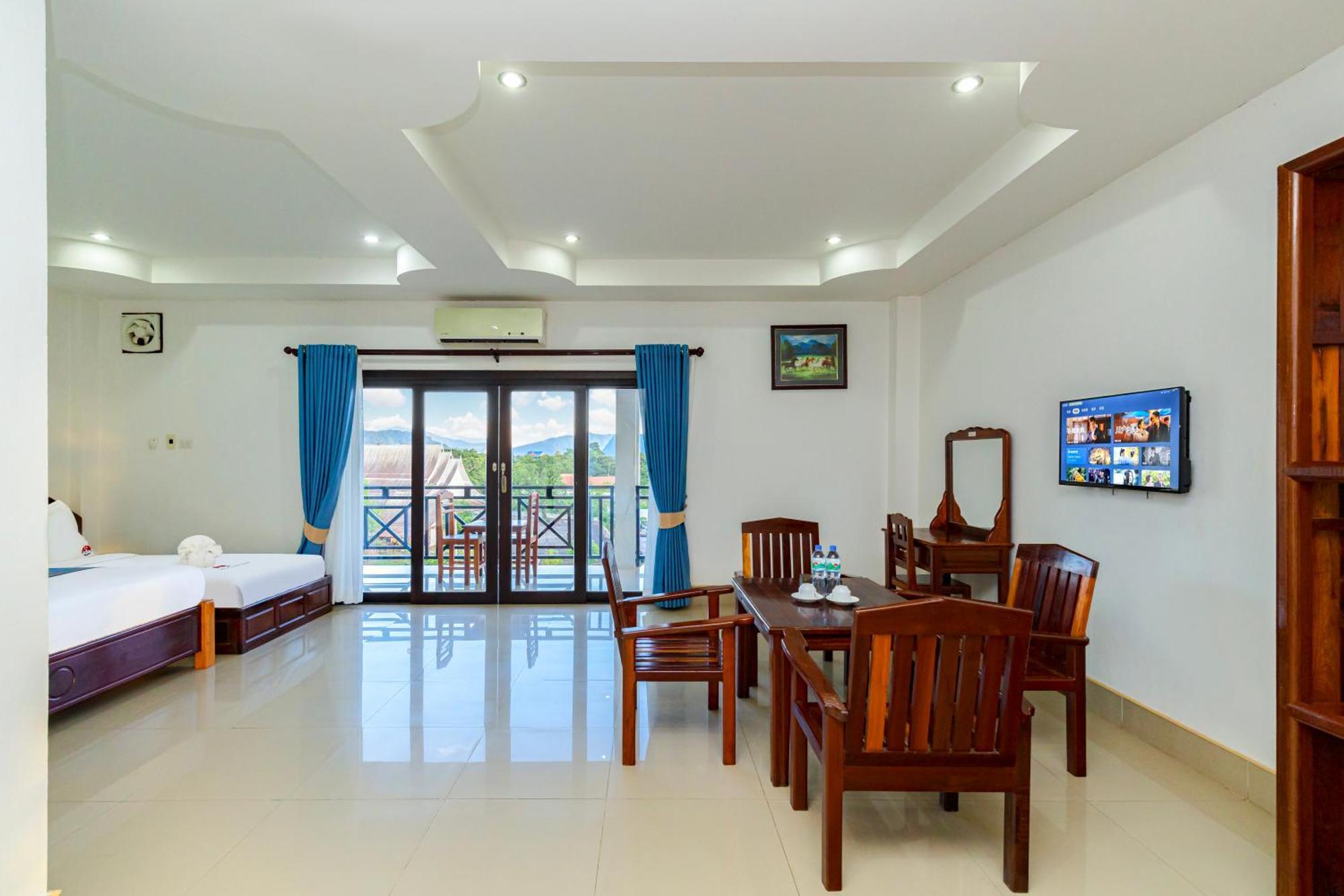Lisha The Grand Riverside Hotel Vang Vieng Exteriér fotografie